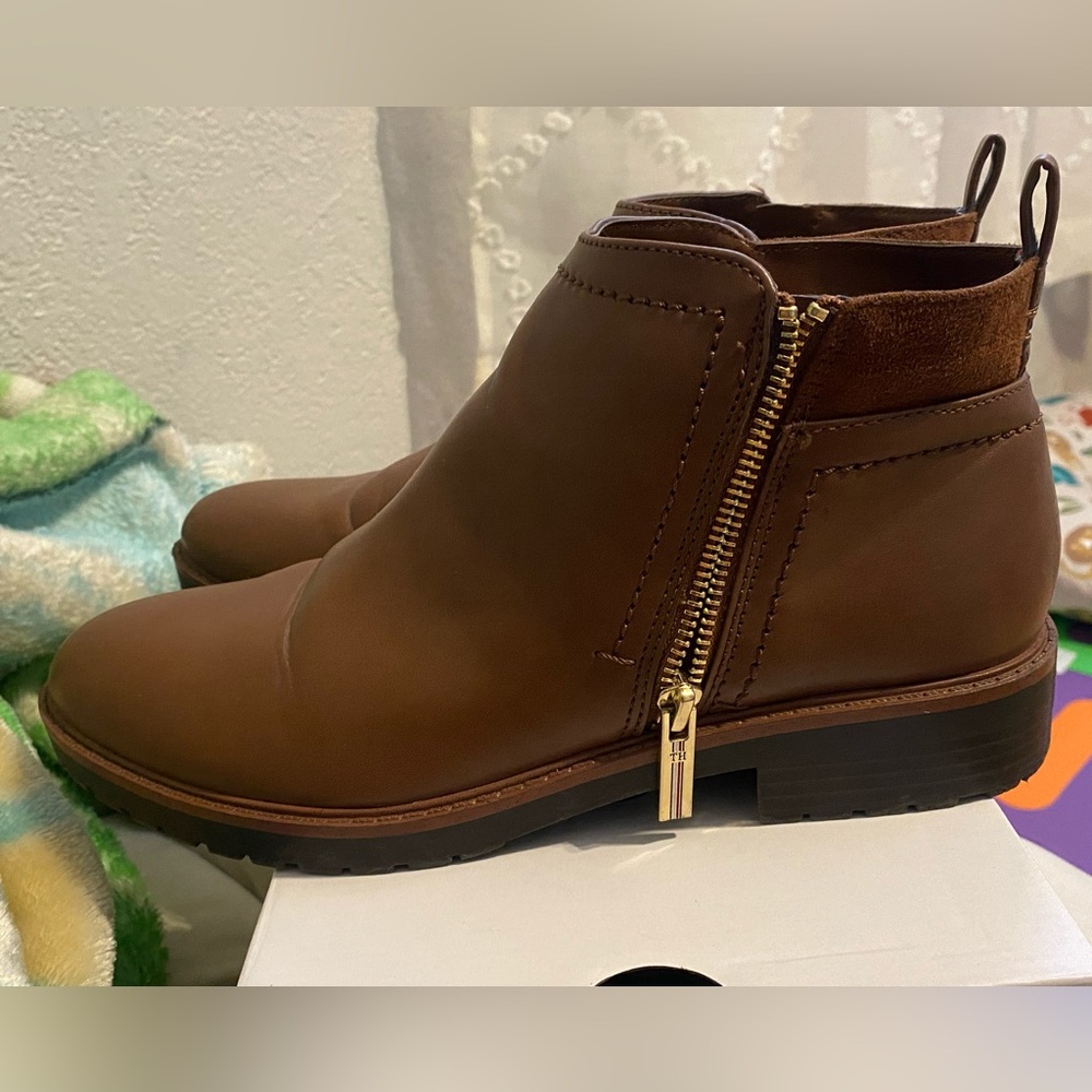 Tommy Hilfiger boots